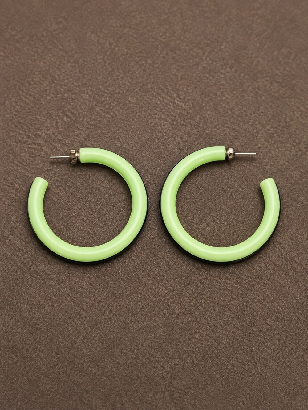 VTG Large Mod Neon Green Black Striped Acrylic Hoop Post Rave Earrings